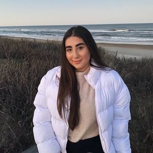 Meet your Posher, Erica